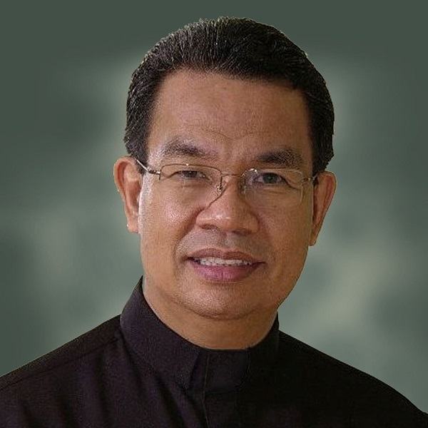 Bishop Efraim Tendero